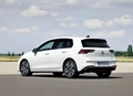 1700363-Volkswagen-Golf-2024-03-FL.jpg