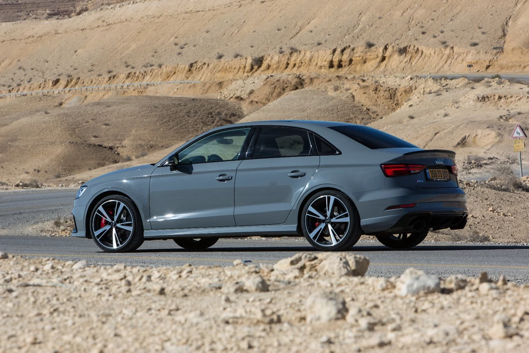 1593878-אודי RS3 מבחן דרכים (32).jpg