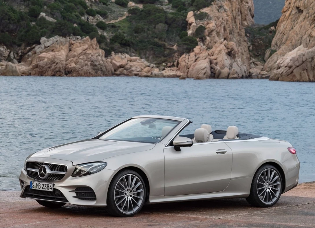 1660651-Mercedes-Benz-E-Class_Cabriolet-2019-04.jpg
