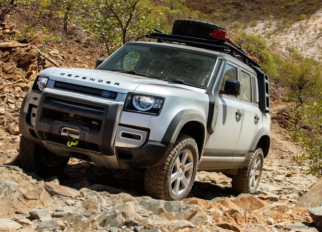 1639611-Land_Rover-Defender_110-01.jpg