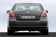 Toyota-Avensis-2007-2009-06.jpg