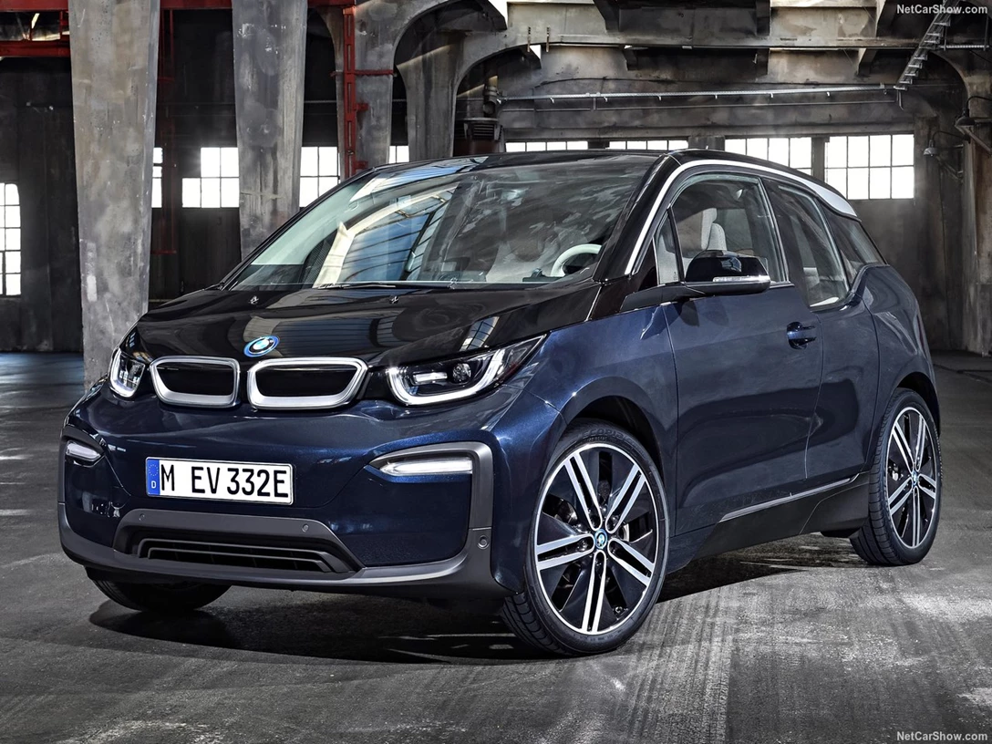 1588660-BMW-i3 1.jpg