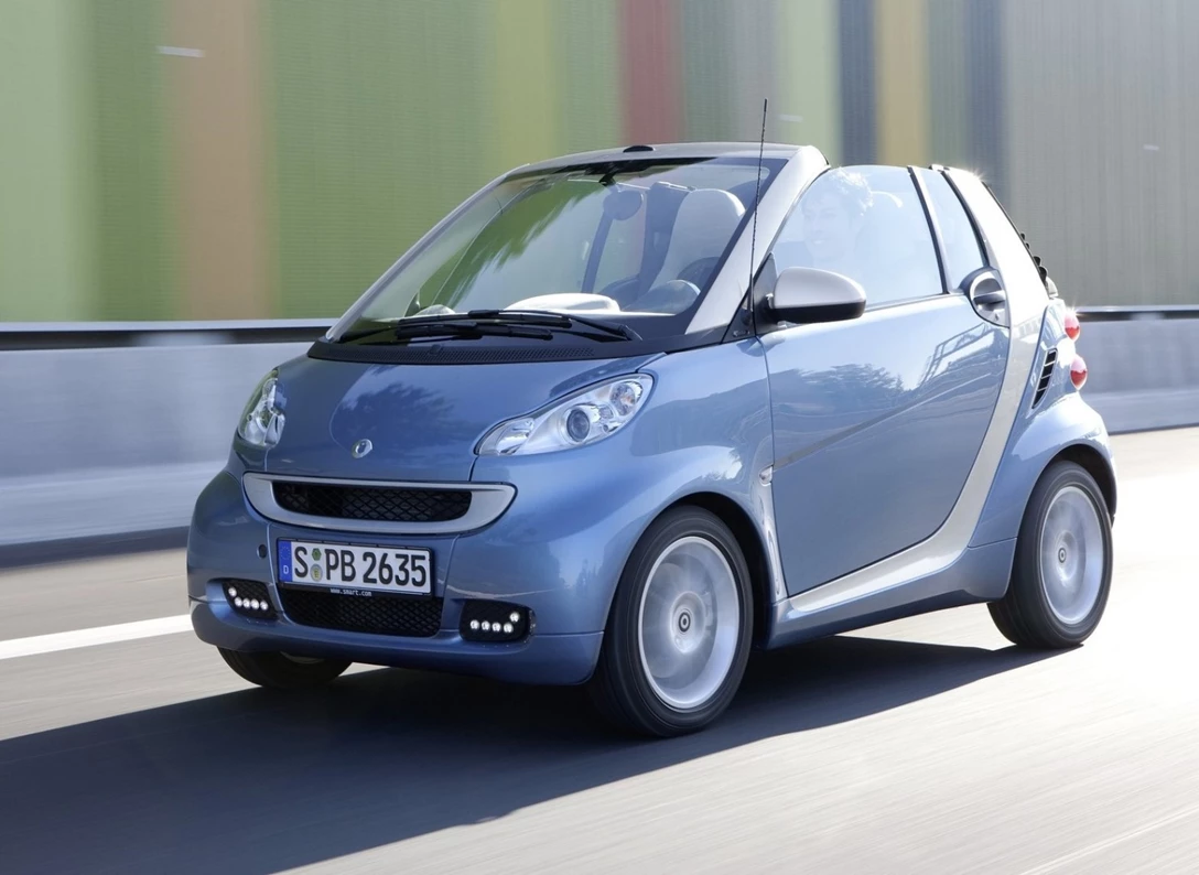 1605951-Smart-fortwo-2007-2013-04.jpg