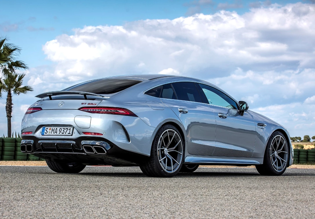 1678368-Mercedes-Benz-AMG_GT-2023-03.jpg