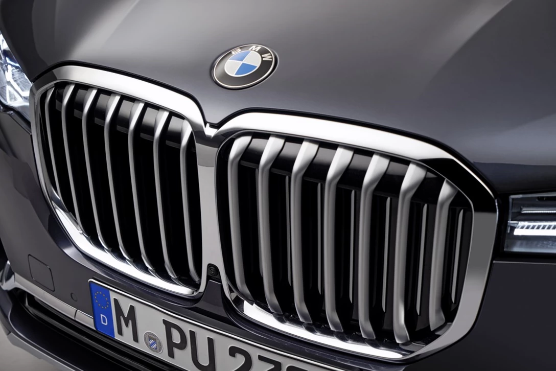 1605076-P90327223_highRes_the-first-ever-bmw-x.jpg