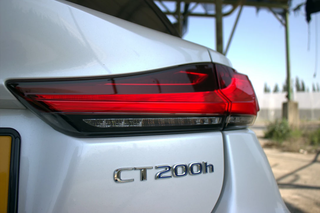 1596375-לקסוס CT200h מבחן דרכים (3).jpg