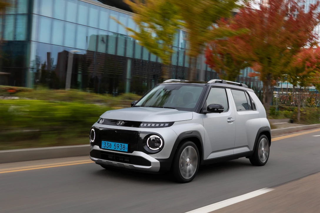 1703682-INSTER Drive_29.jpg