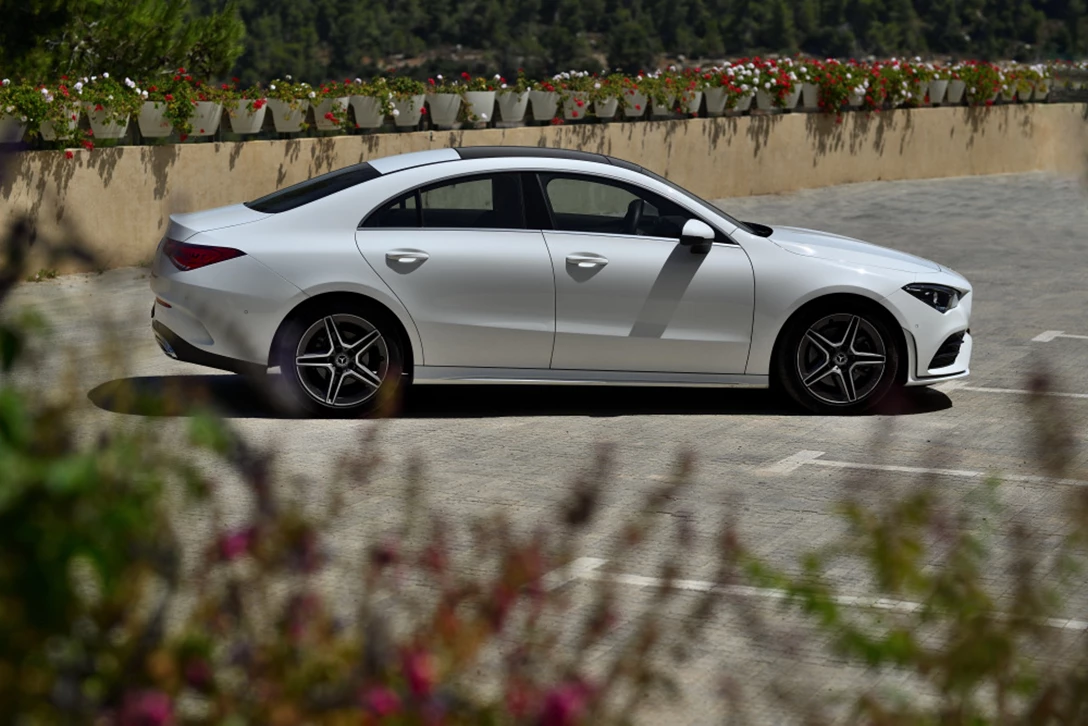 1621462-מרצדס CLA200 (4).jpg