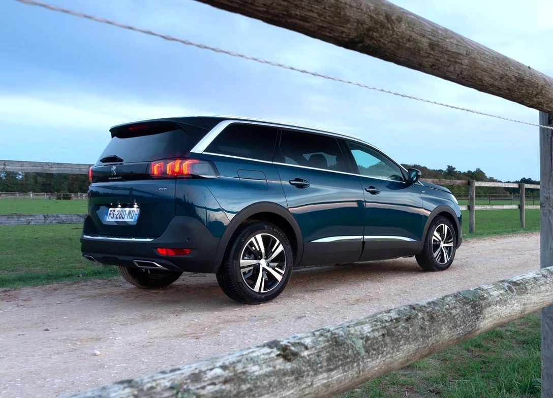 1694883-Peugeot-5008-2024-02.jpg