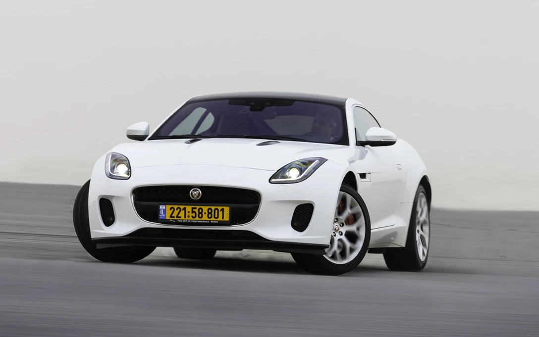 1614460-TF_F-Type-140119-0108 1 - Copy.jpg