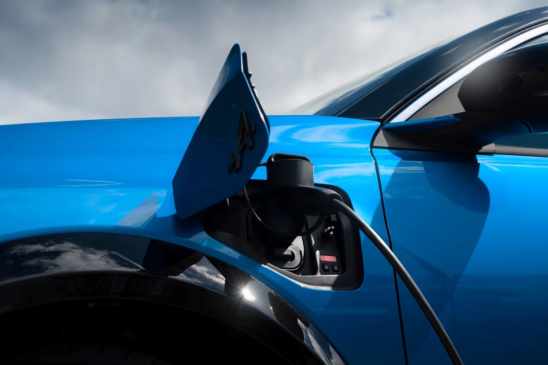 1697821-Alpine A290 GTS Alpine Vision Blue6-min.jpg