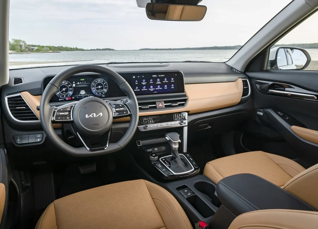 1683083-Kia-Seltos-2023-FL-12.jpg
