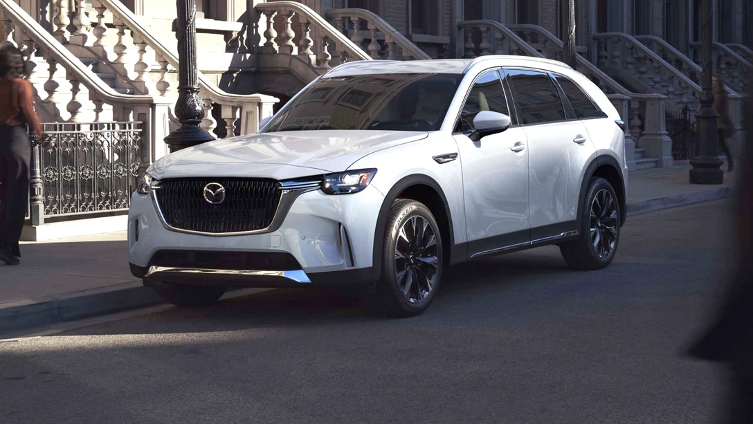 1685115-2024 Mazda CX-90 - 17.jpg