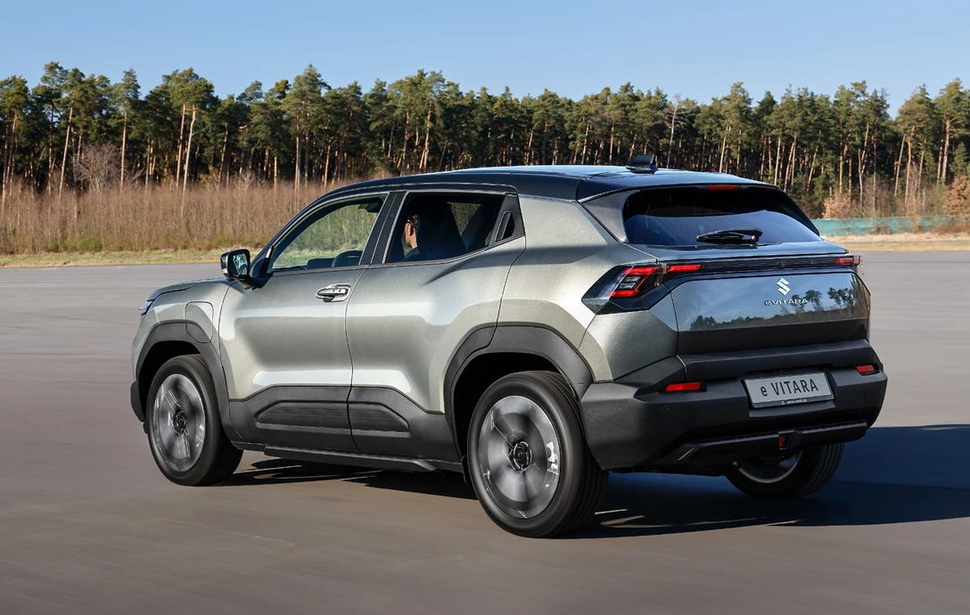 1708352-Suzuki_e_VITARA (33).jpg