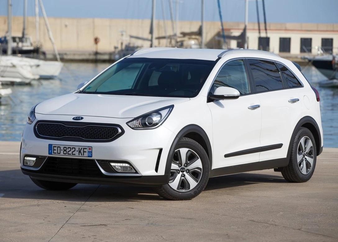 1637658-Kia-Niro_EU-Version-2016-01.jpg