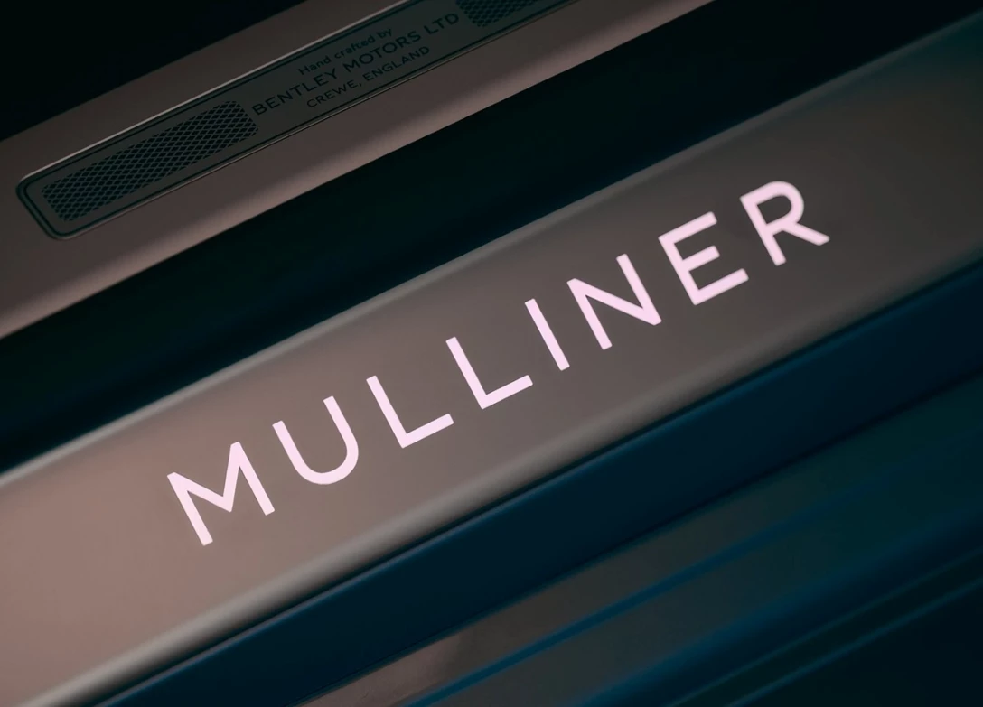 1683994-Bentley-Flying Spur-2023-14.jpg