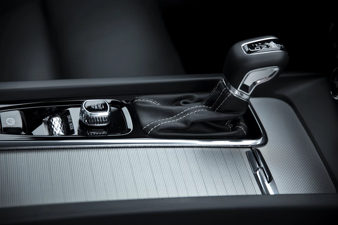 1605678-וולוו S60 מבחן דרכים השקה (4).jpg