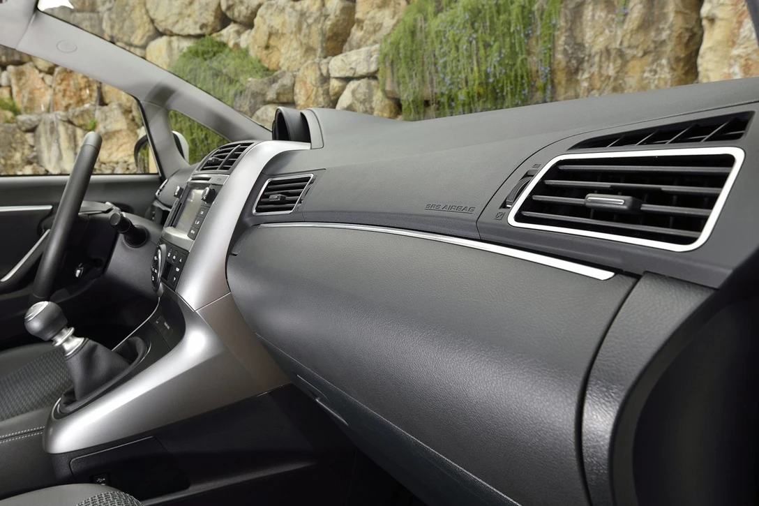 טויוטה ורסו