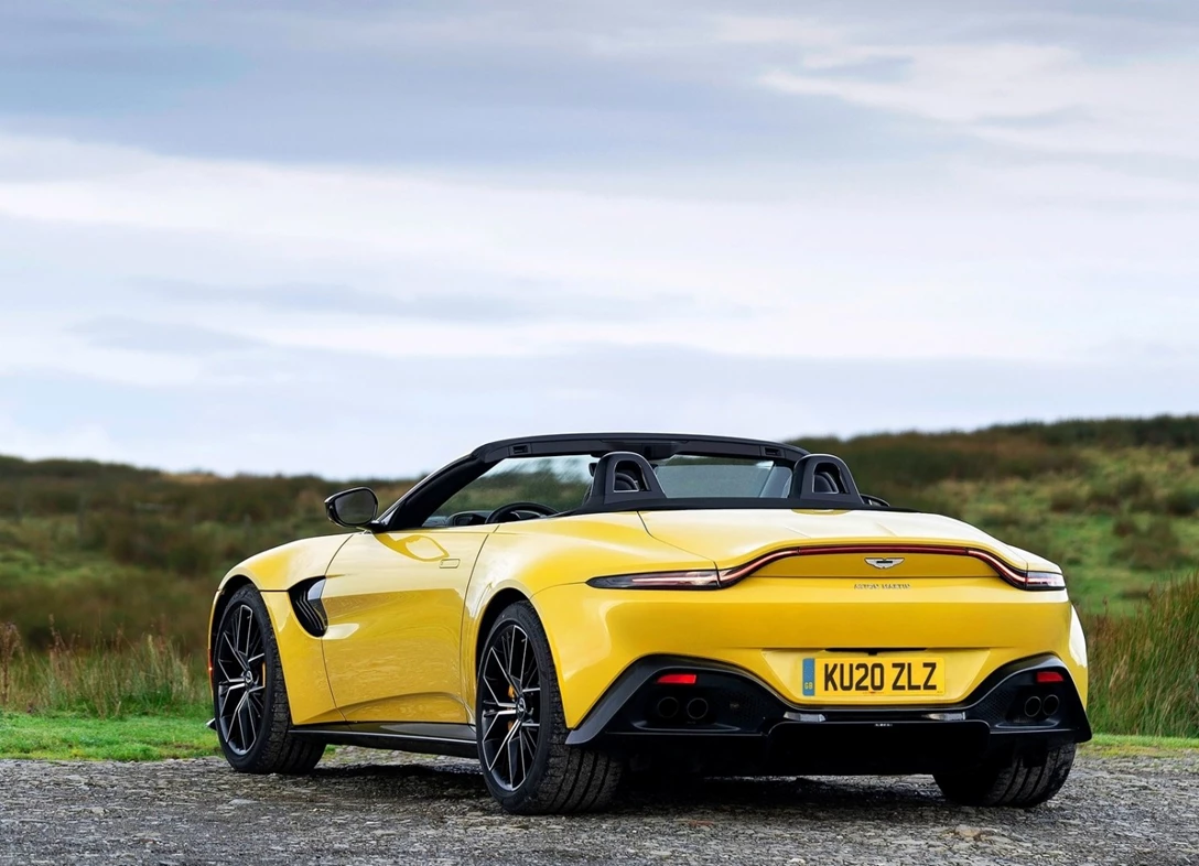 1682174-Aston_Martin-Vantage-2023-08.jpg