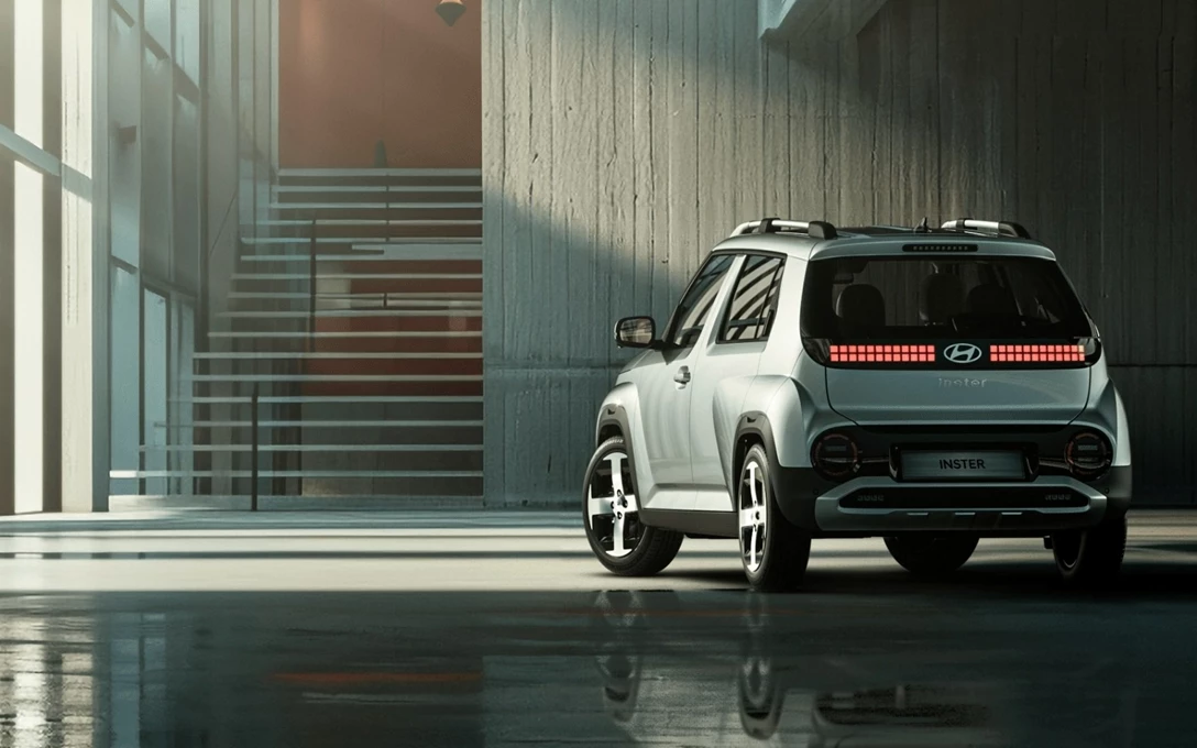 1698374-Image 4) Hyundai INSTER_EXT.jpg