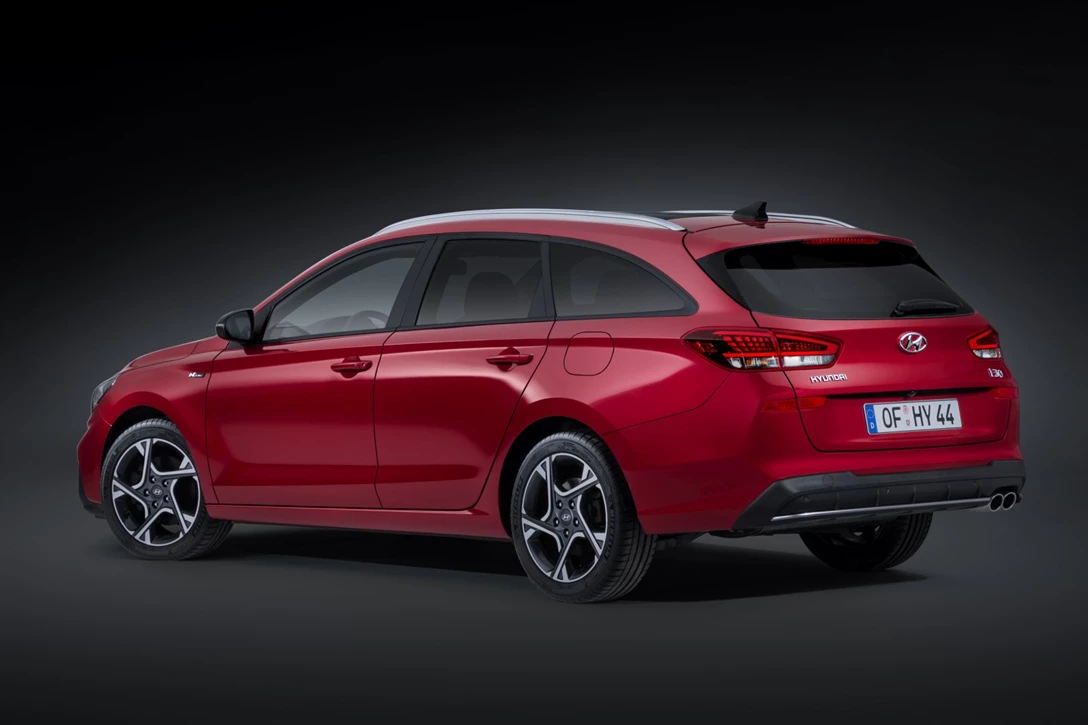 1630778-new Hyundai i30 Wagon N Line (2).jpg