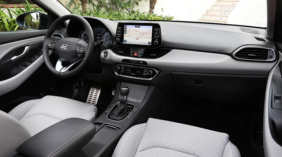 1582760-New Generation i30_Interior (2).jpg