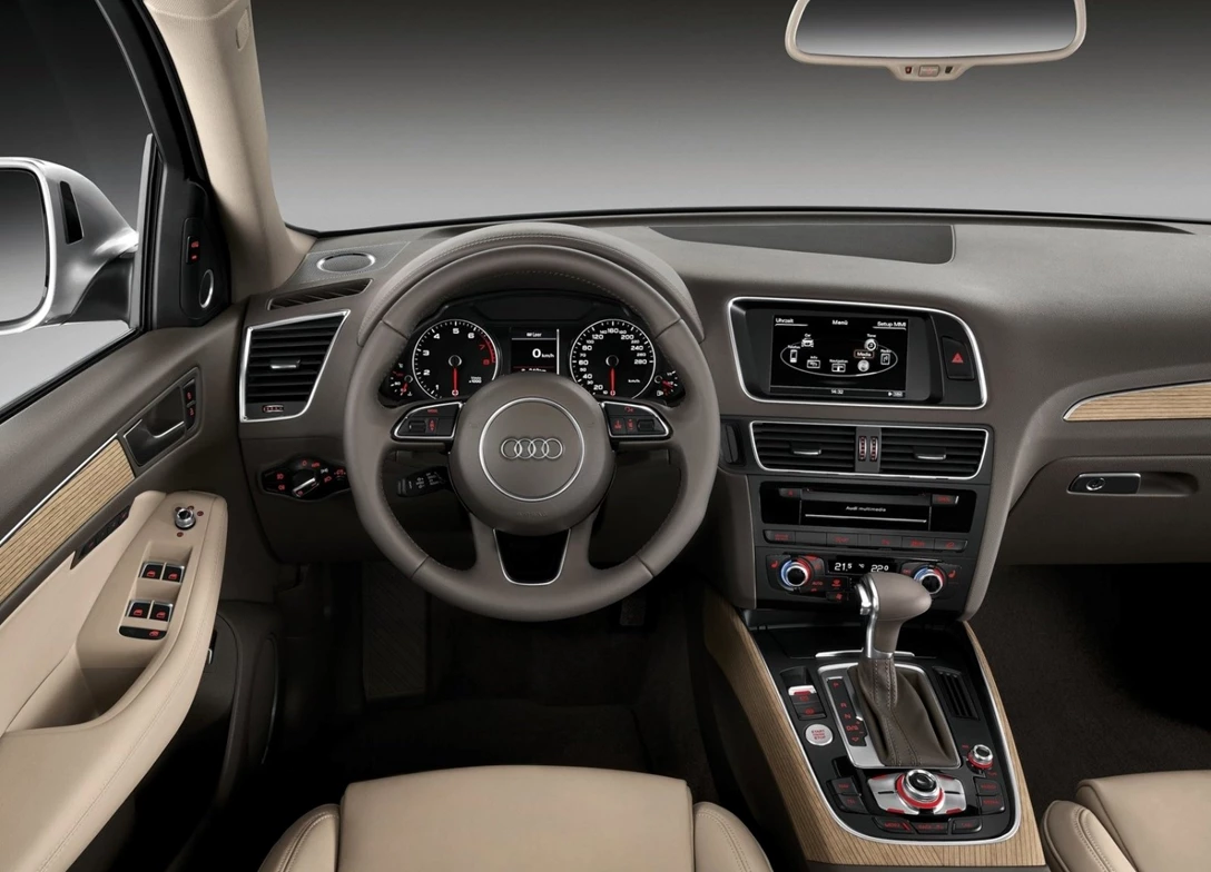 1687237-Audi-Q5-2013-1600-3b.jpg