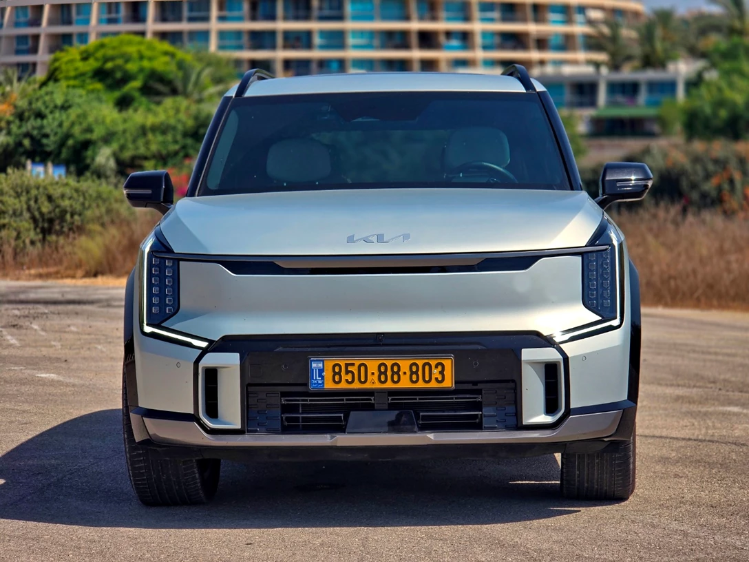 1712127-kia ev (128).jpg