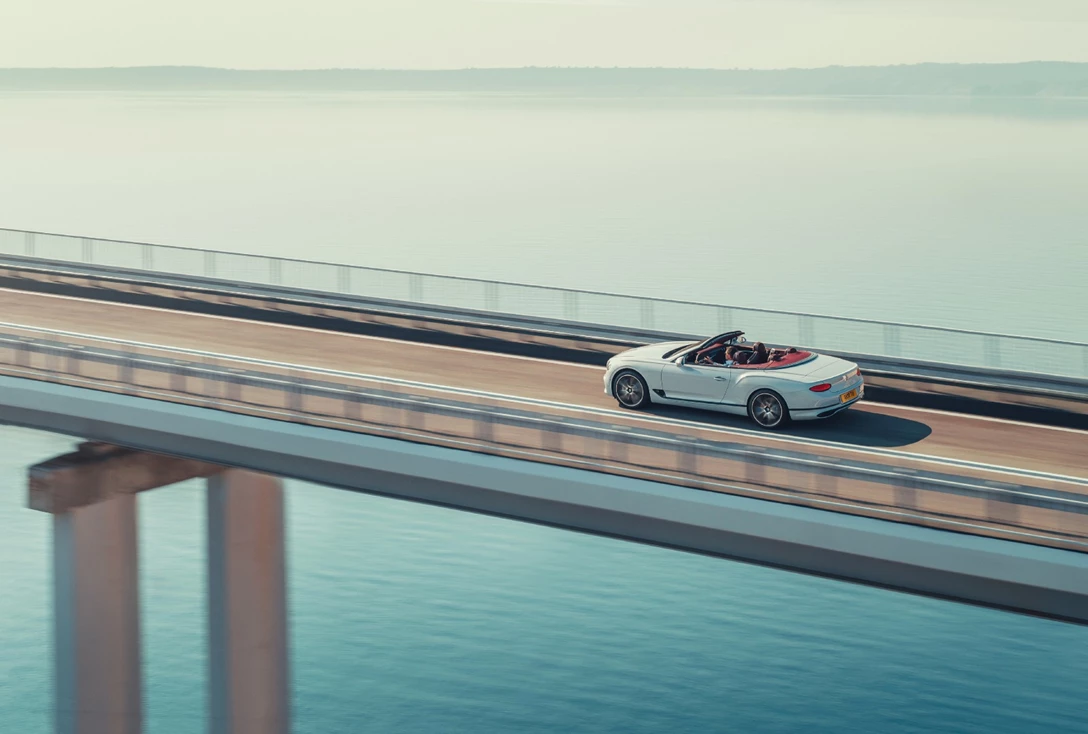 1607452-Bentley Continental GT Convertible 13.jpg