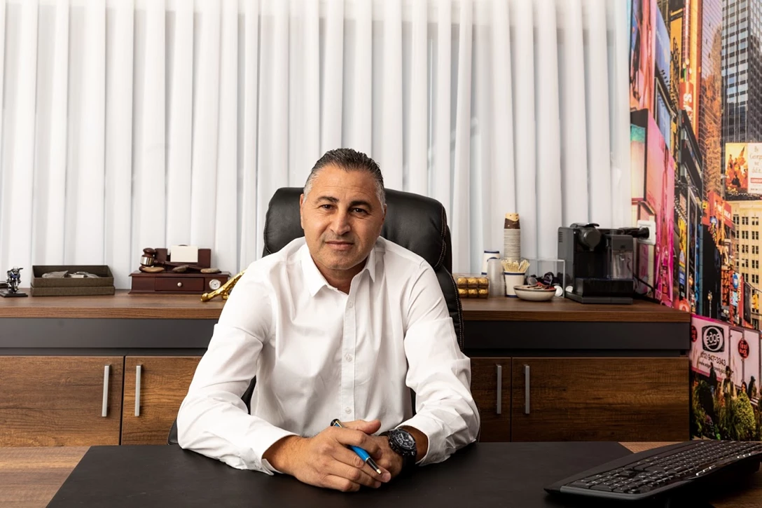 1637335-דודי מנכל.jpg