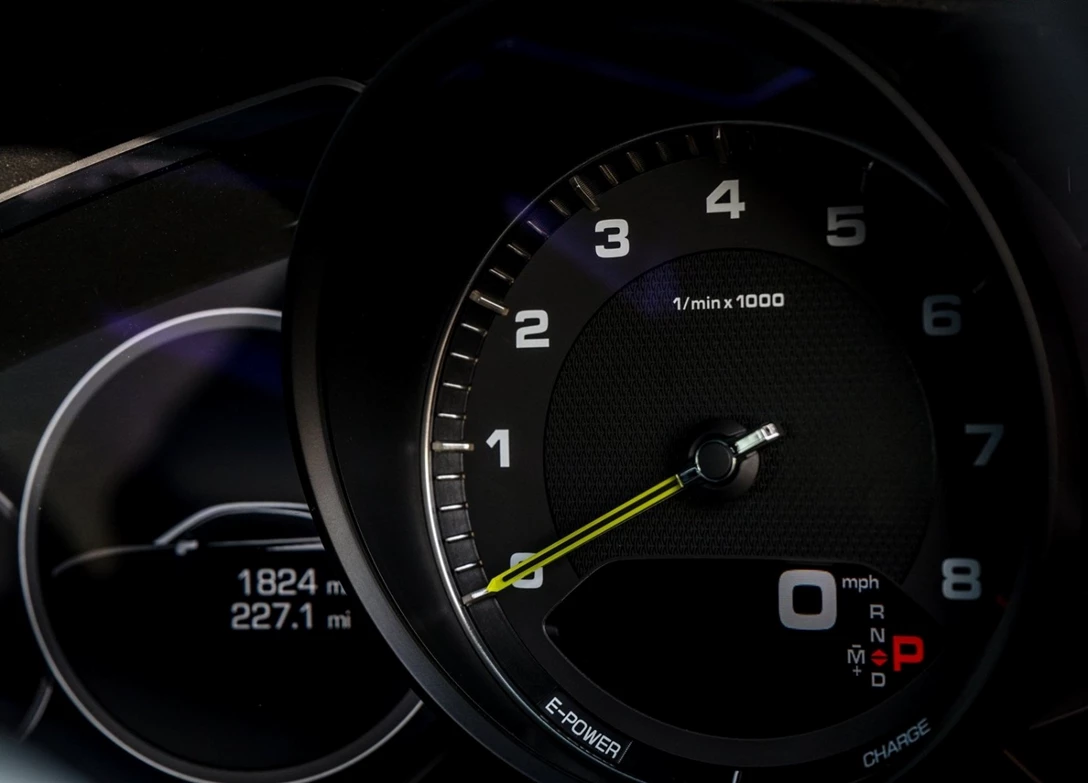 1703330-Porsche-Cayenne_Coupe-2024 (13).jpg