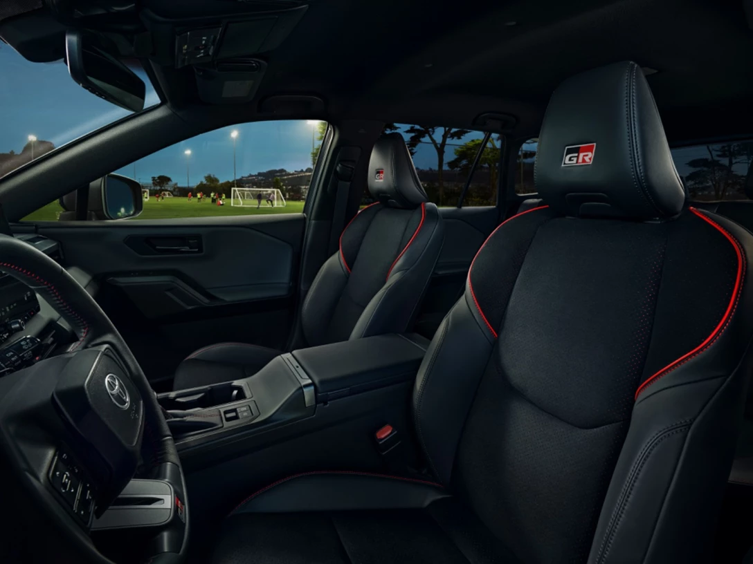 1709085-2026-Toyota-RAV4_GRSport_0011.jpg