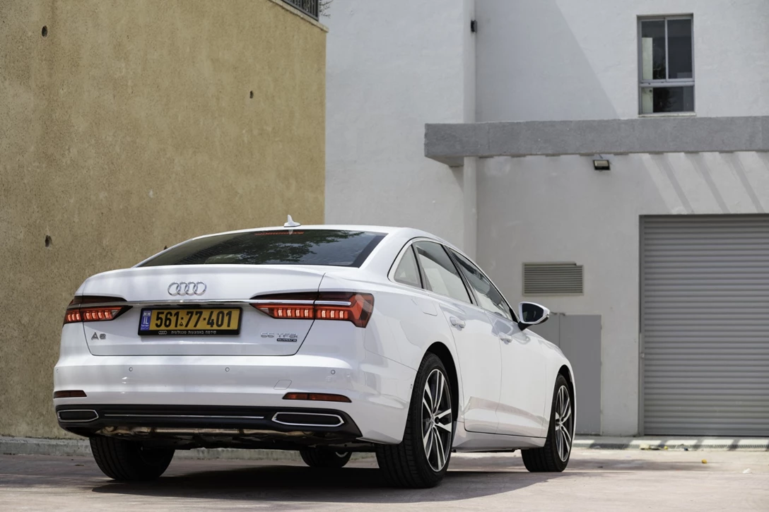 1605620-אודי A6 (10).JPG