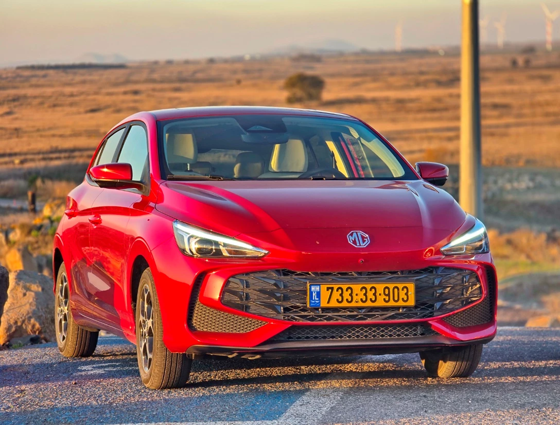 1706041-yarismazda (30).jpg