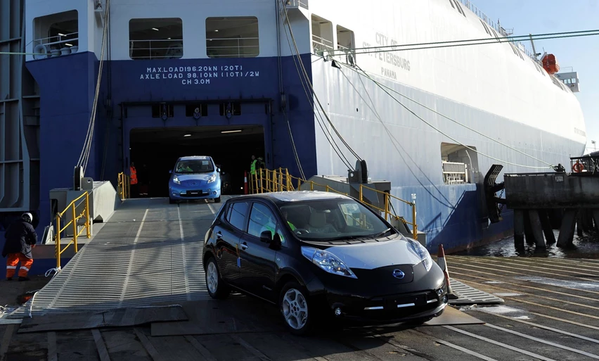100%_electric_Nissan_LEAF_arrives_onboard_new_energy-saving....jpg