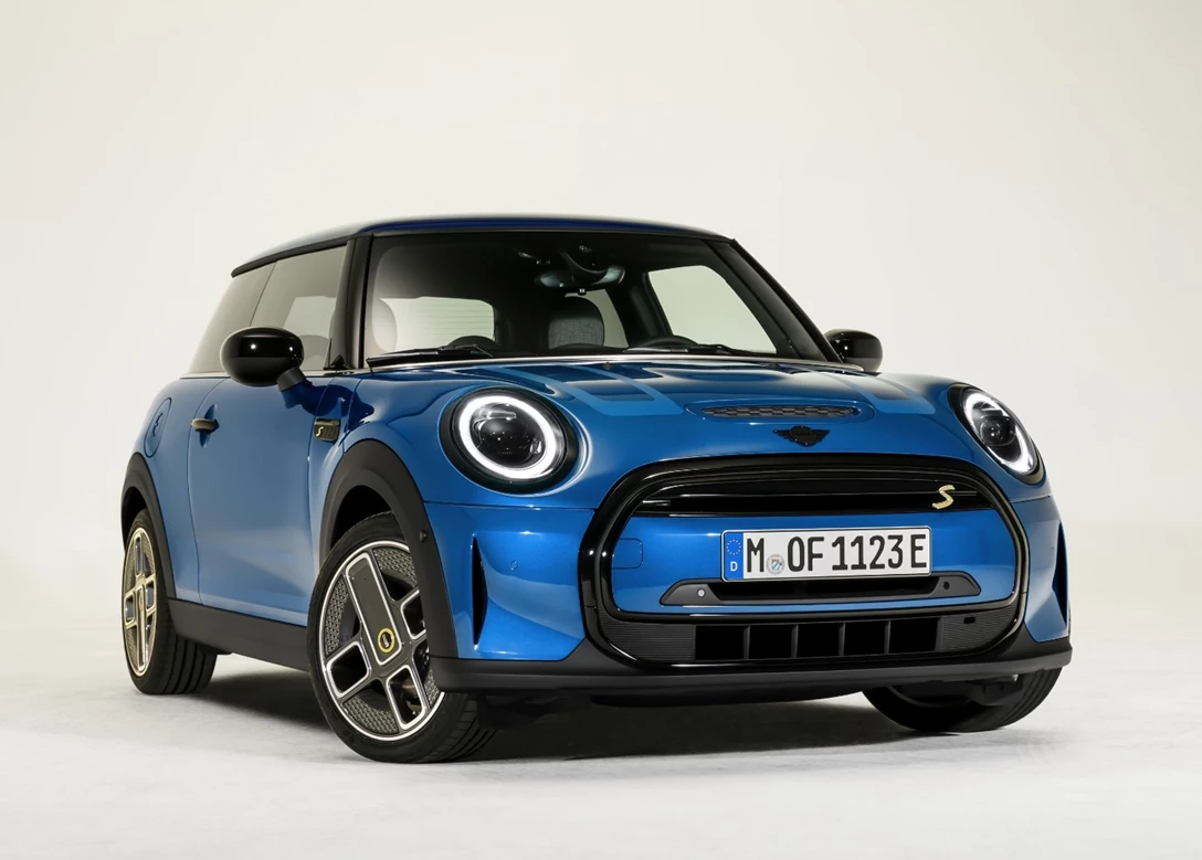 1653946-Mini-Cooper_Electric-2022-11.jpg