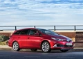 1647783-Toyota-Auris-2015-09.jpg