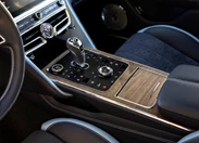 1710271-Bentley-Flying_Spur-2025 (10).jpg