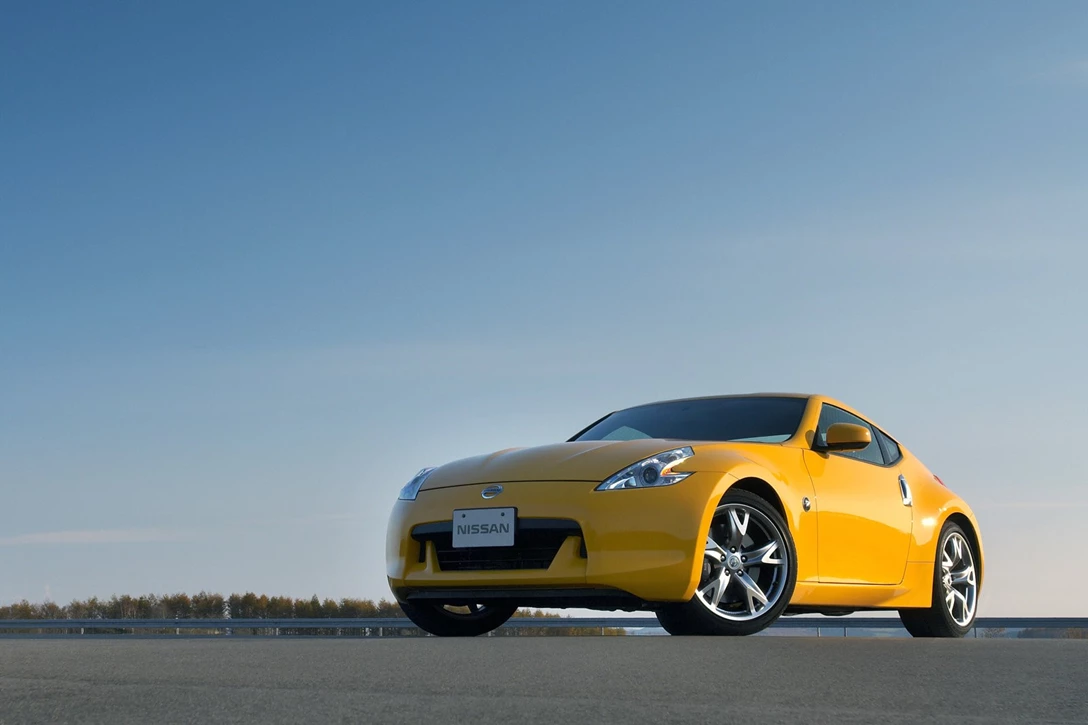 ניסאן 370Z