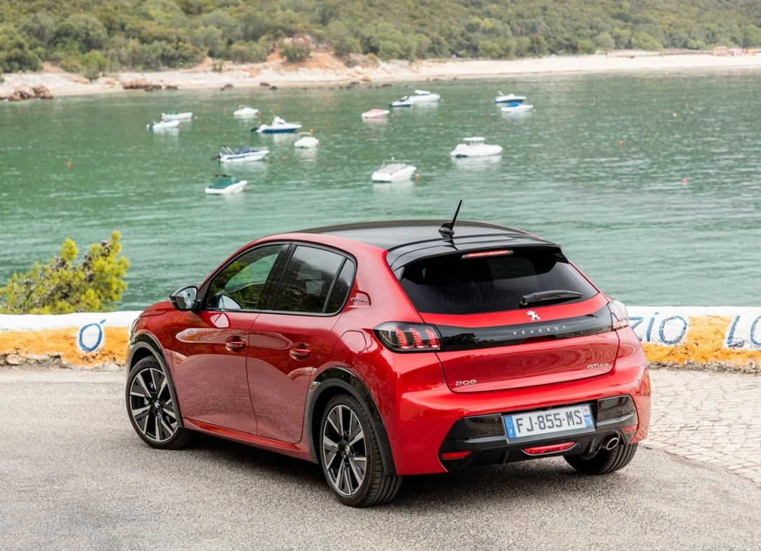 1651958-Peugeot-208-2021-03.jpg