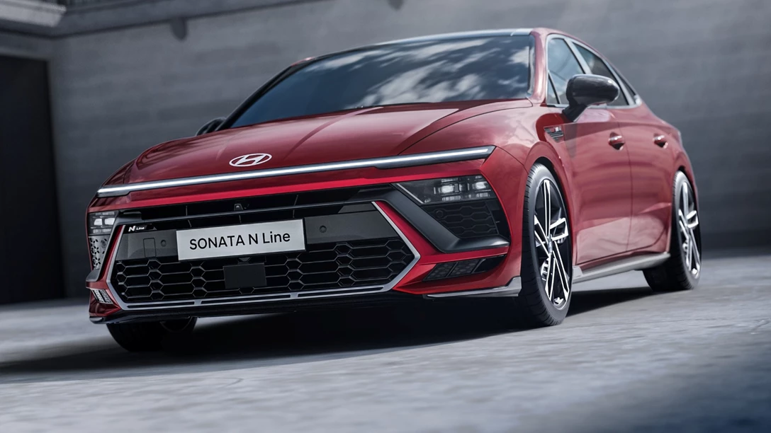 1680379-Large-54186-TheNewSONATASpicesUpMidsizeSedanSegmentwithSportiestDesignEver-min.jpg