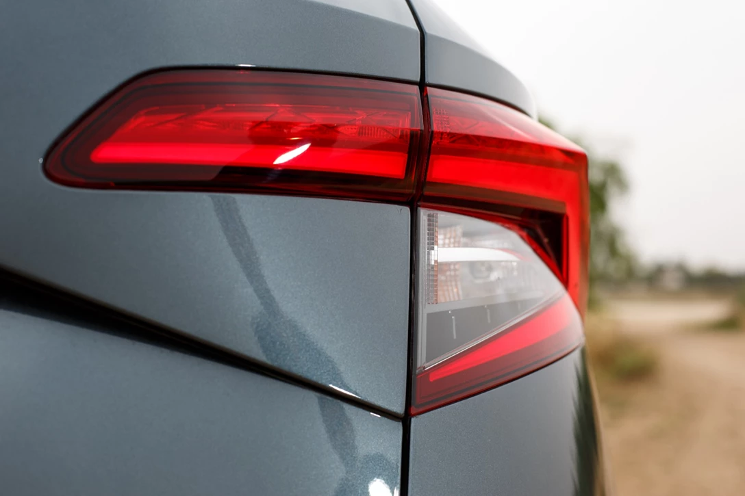 1597373-סקודה קארוק - מבחן דרכים (1.0 ל) (15).jpg