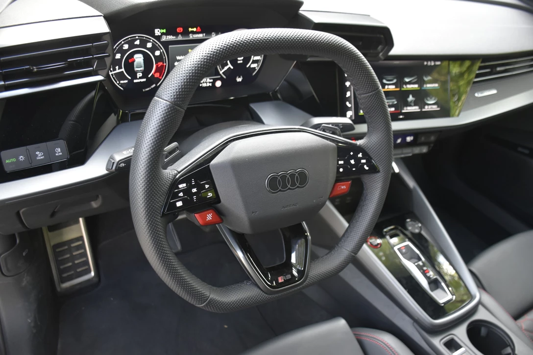 audi_rs3_120.jpg