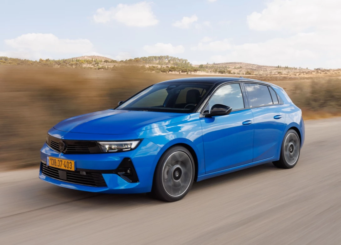 1693650-Opel-Astra-2024-00-RT.jpg