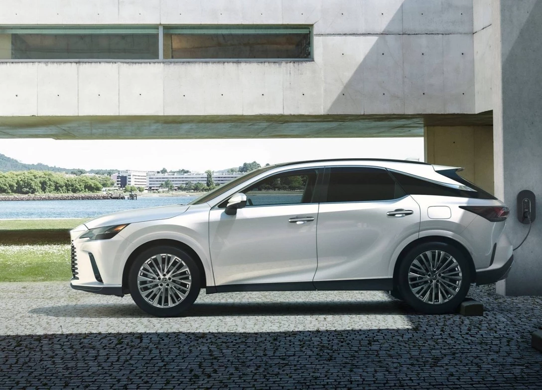 1708824-Lexus-RX-2025 (17).jpg