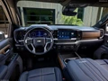 1688192-Chevrolet-Silverado_HD-2023-06-FL.jpg