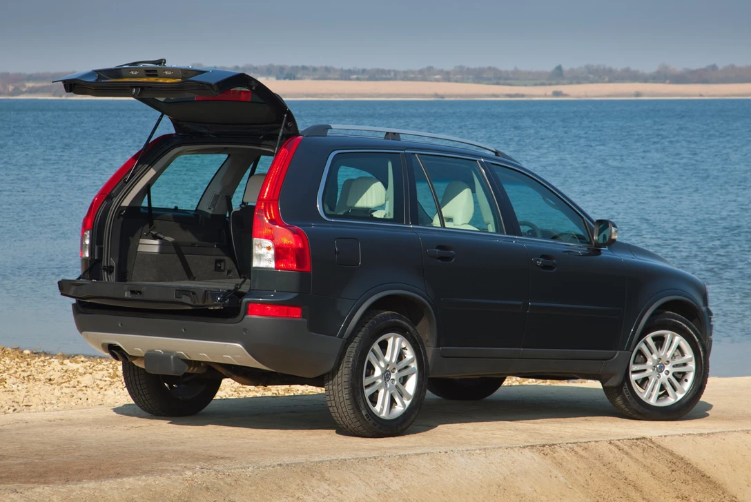 1632309-וולוו XC90 דור ראשון (5) .jpg