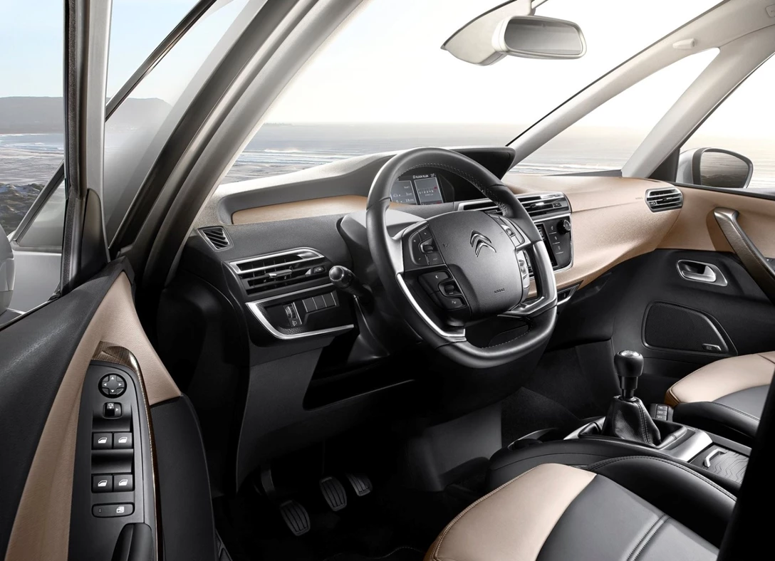 1661114-Citroen-Grand_C4_Picasso-2015-05.jpg