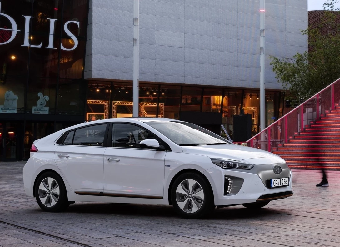 1652058-Hyundai-Ioniq-2019-01.jpg