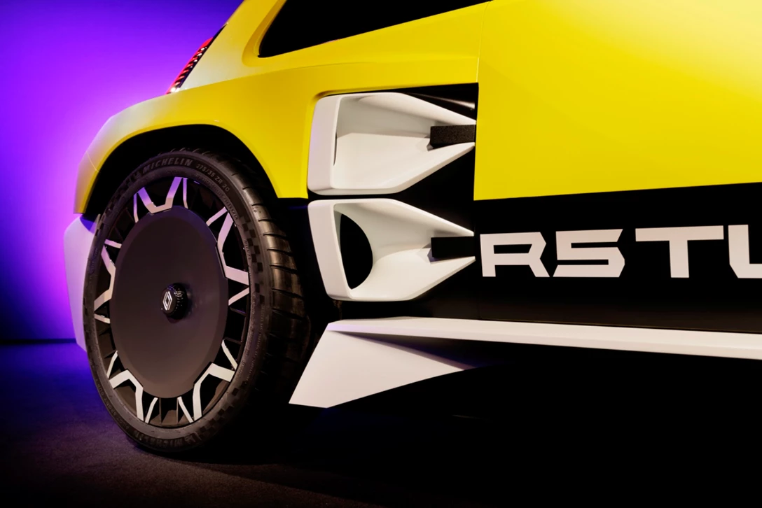 1707545-Renault 5 Turbo 3E (4).jpg